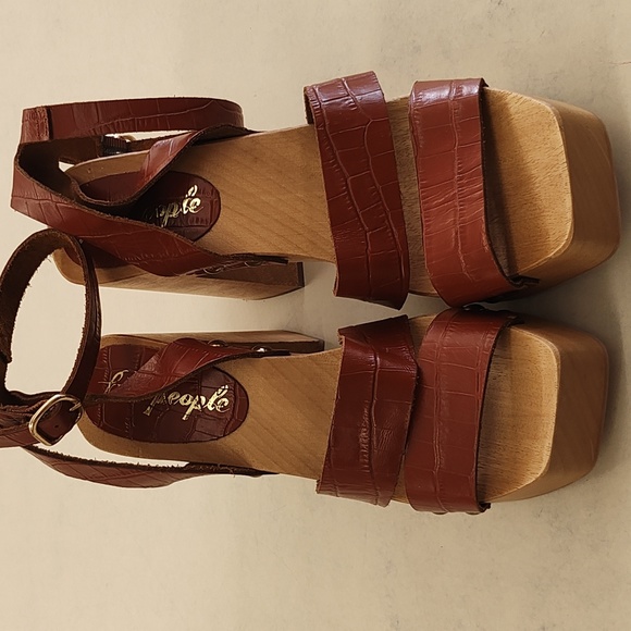 Free People Mallory Clogs size 40/9.5 NWOB - Picture 2 of 8